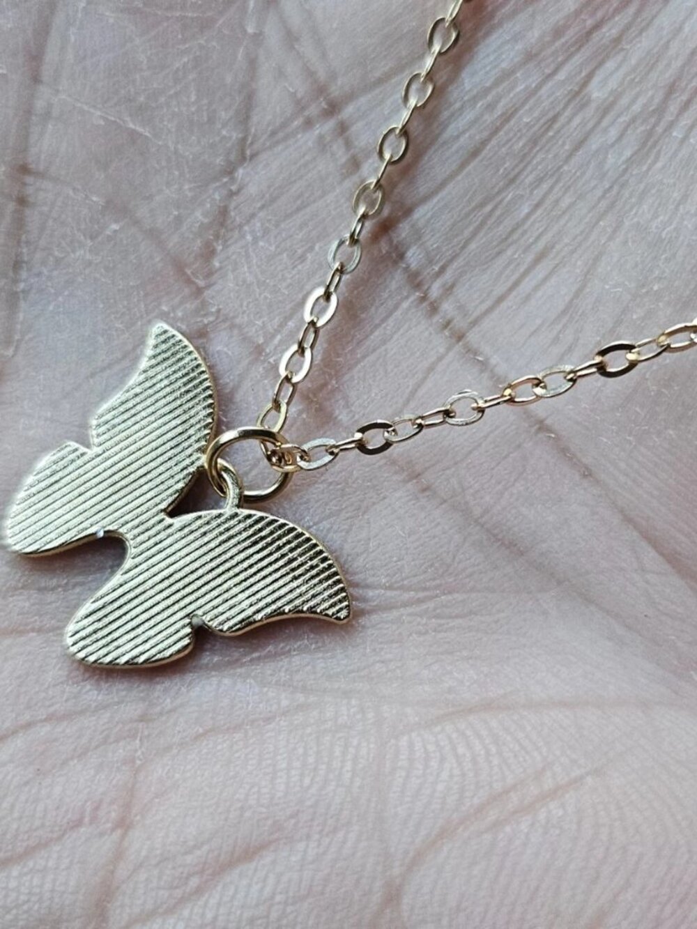 Purple Butterfly Pendant Necklace Fashion Jewelry Gold Tone Chain Necklace - Picture 4 of 11